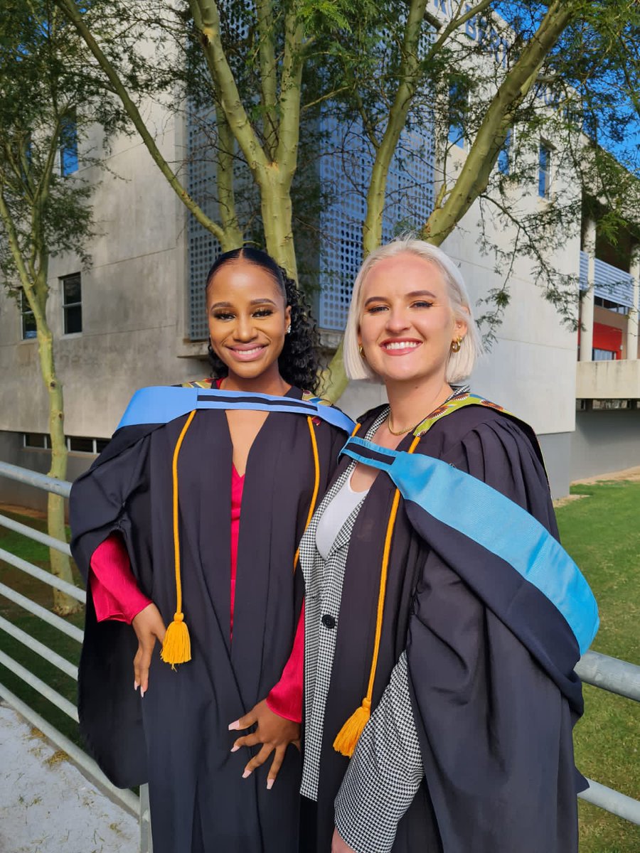 ByDesignComms's tweet photo. Education can change the world, so can these 5 young ladies, who all #graduated yesterday.

Well done @SitholeAissa, @teyise_d, @hannaheppel, @Maleti_&amp; @MokitlePalesa. Happy to share in your excitement – a GREAT STRIDE in your personal journey – we are proud of you all! #CumLaude https://t.co/4Qf0KQwc1w