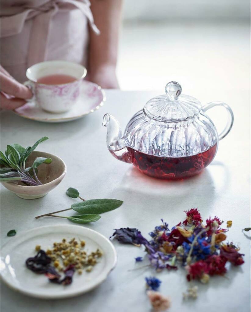 Warndu's tweet photo. TEA Blending Class. Last chance to book for my online Native tea blending class May 26. Ticket includes ingredients for the class 🫖 Book now via Eventbrite (Native tea blending with Warndu’a Rebecca Sullivan)
.
.
#herbaltea #teablending #nativetea #w… https://t.co/sfgoyLc8ty https://t.co/hC7AnFN5He