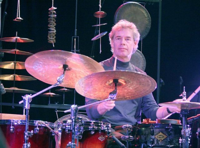 British5Progres's tweet photo. Gavin Harrison joined KING CRIMSON❗️
#BillBruford @yesofficial @DGMHQ @genesis_band #Gong #NationalHealth #UK #Earthworks #MorazBruford #BrufordLevinUpperExtremities #RoyHarper #KazumiWatanabe #AndersonBrufordWakemanHowe
#MichielBorstlap https://t.co/MaBy6wcu9T
