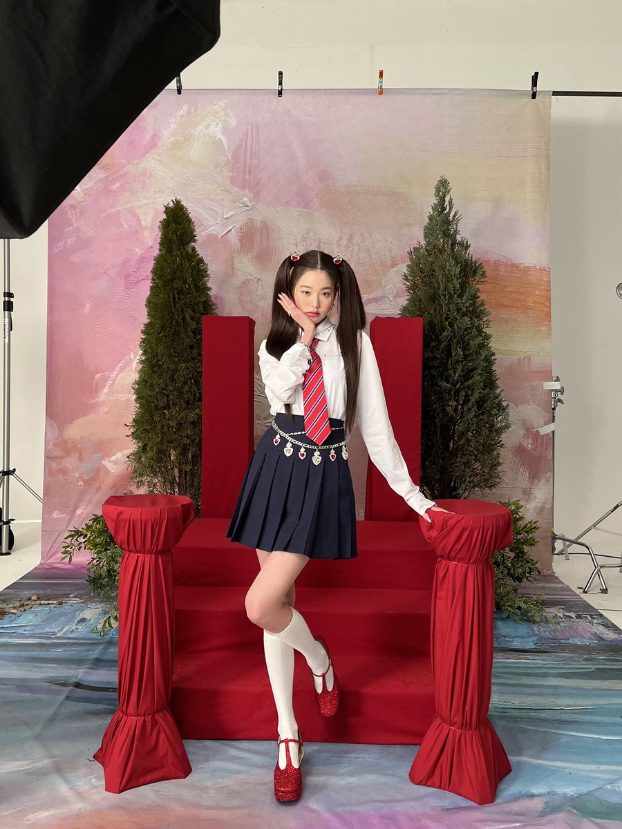 IVEstarship's tweet photo. 📸
❤️🖤❤️🖤❤️🖤

#IVE #아이브
#LOVEDIVE #러브다이브 https://t.co/1FAC60DBNe