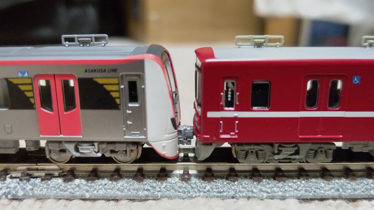 starjet8981's tweet photo. 製品化発表同時に予約していた
#ポポンデッタ の
#都営5500 を受け取りました

実車に電気連結器が付いてるので
#JC25 を取り付けました https://t.co/Xi9H8czTjt