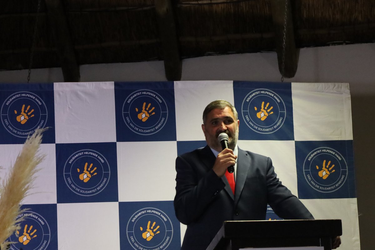 "Laat ons bou en werk en voorspoed verseker. Laat ons ons besighou met die ontwikkeling van ons gemeenskappe!" - <a href="/NoethHannes/">Solhelpendehand</a>. <a href="/solidariteit/">Solidariteit</a> <a href="/SolidariDirk/">Dirk Hermann</a> <a href="/flip_buys/">Flip Buys</a>