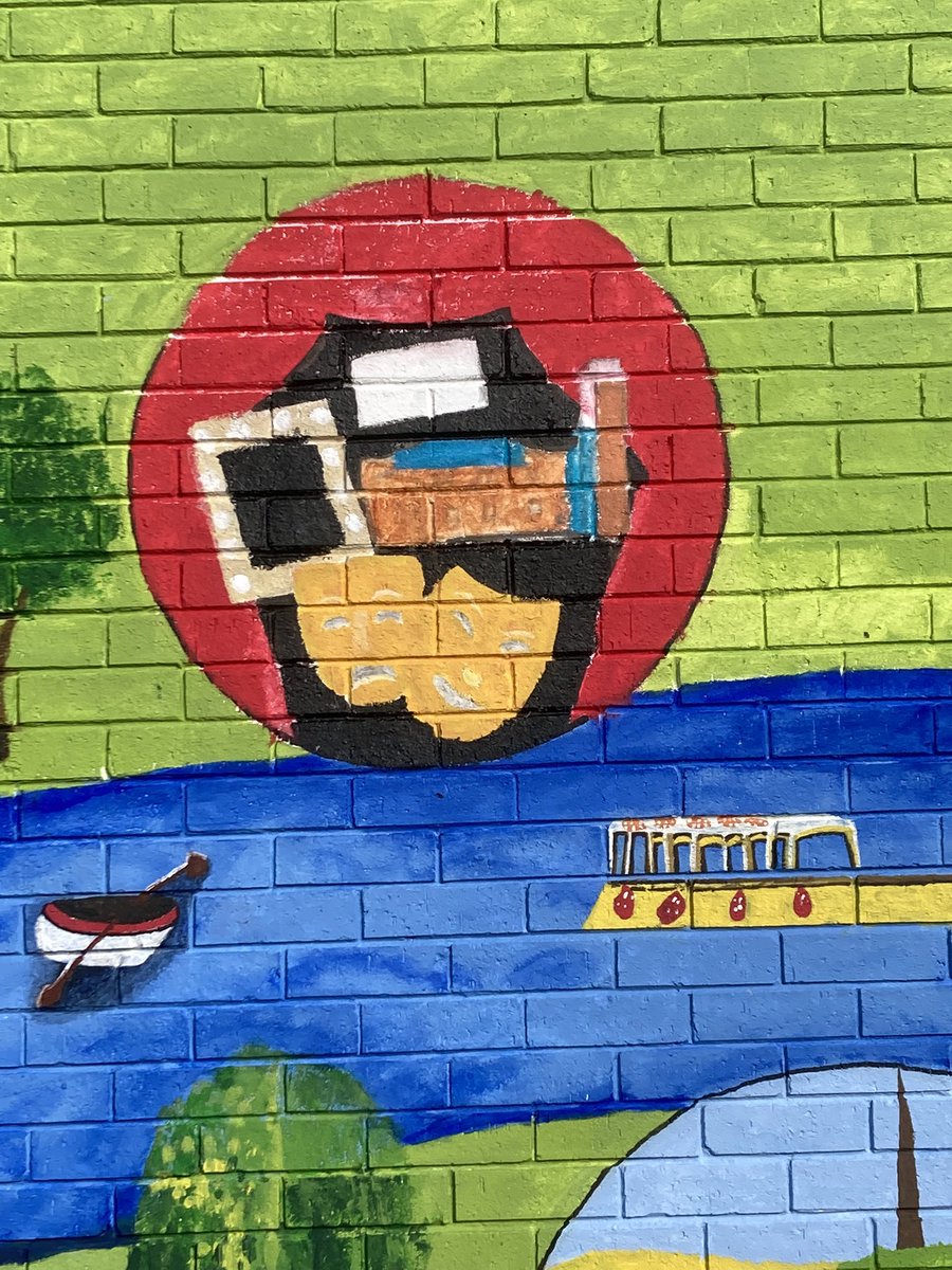 Our mural project recommenced yesterday. Well done Year 5 for your hard work - everything is starting to really take shape now #bishoptonmuralproject #bishoptoncommunity @goujonlynne