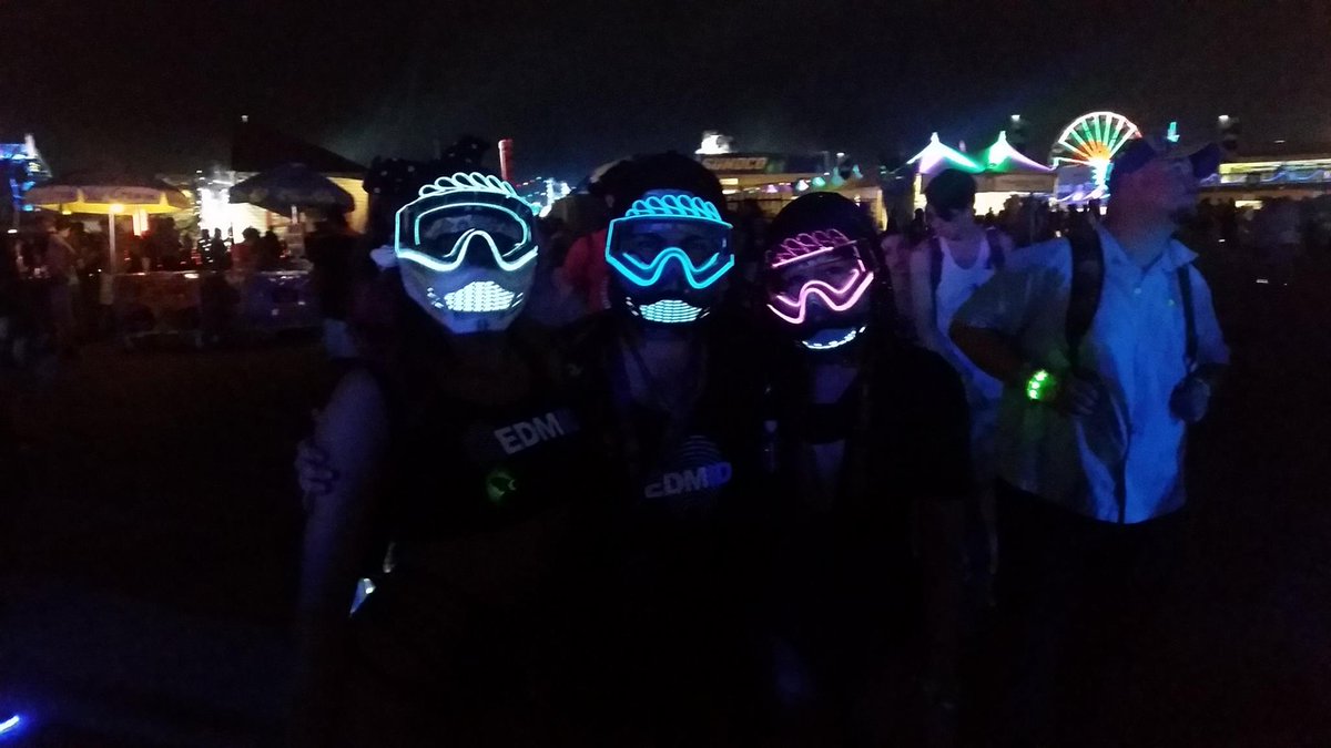 czarcruise's tweet photo. #EDCLV2016 aka #EDC20 was really when I came into my own with #EDMIdentity and began doing a lot more. Interviews with artists but still hanging with the homies, it was a great year.
I also got a better camera https://t.co/76hunLgH2h