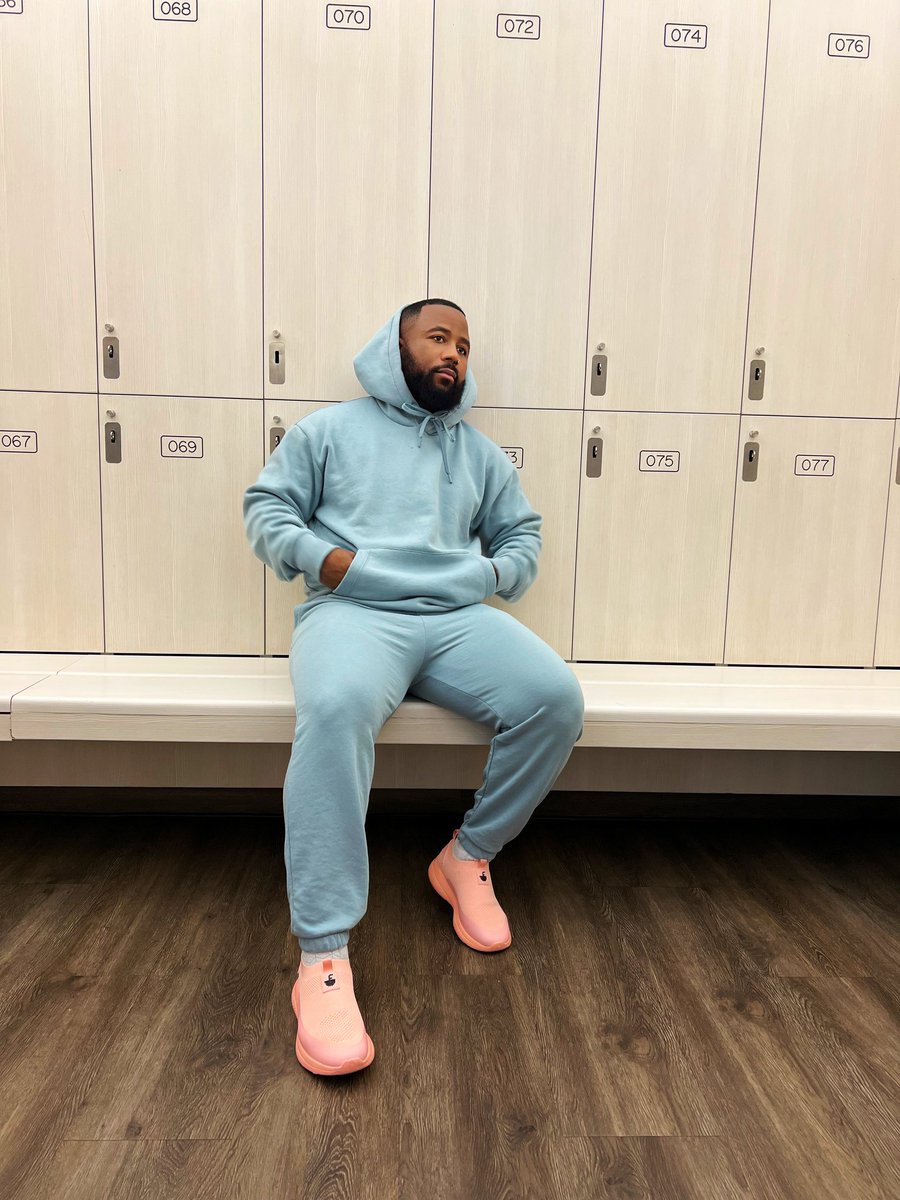 casspernyovest's tweet photo. Gym flow. https://t.co/pxjXF04b5j