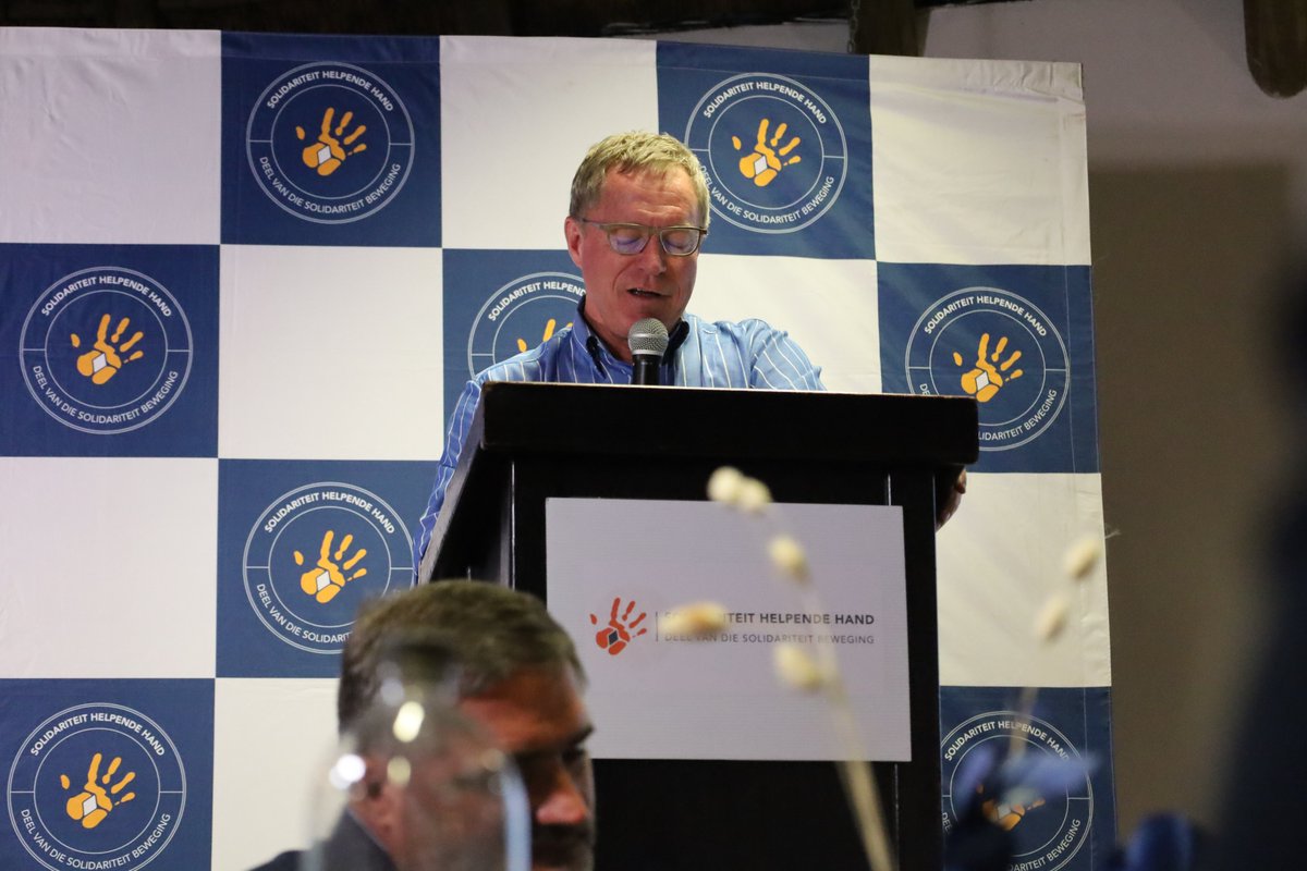 Solhelpendehand tweet media