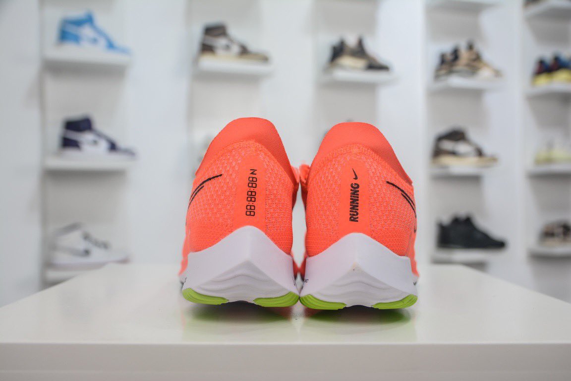 Ptshoesx's tweet photo. 🗝399 原装 NK ZoomX Streakfly Proto Running 5K/10K短跑马拉松系带系列轻量休闲运动慢跑鞋 货号：DH9275 103尺码：40 40.5 41 42 42.5 43 44 44.5 45 https://t.co/YwimKt7IuK