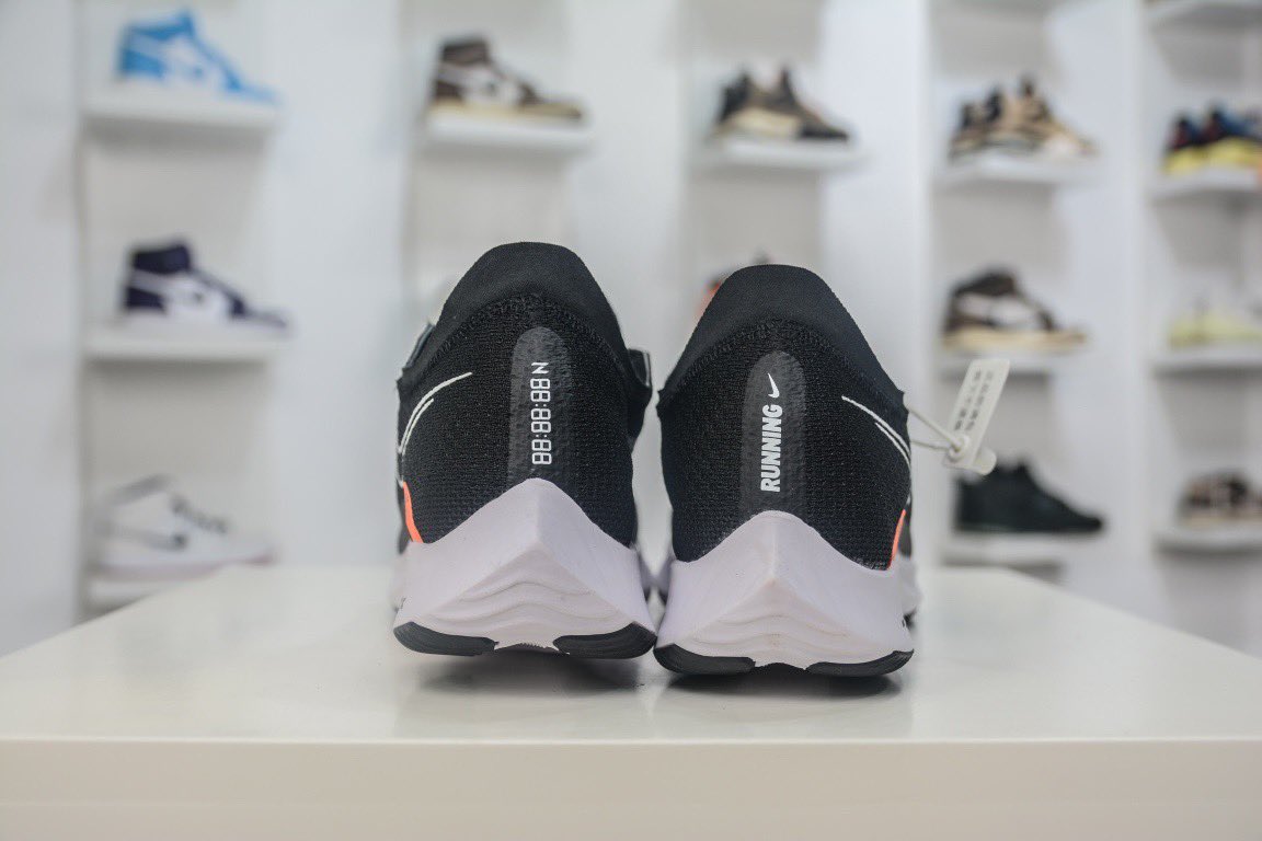 Ptshoesx's tweet photo. 🗝399 原装 NK ZoomX Streakfly Proto Running 5K/10K短跑马拉松系带系列轻量休闲运动慢跑鞋 货号：DH9275 103尺码：40 40.5 41 42 42.5 43 44 44.5 45 https://t.co/M1ML4EadDD