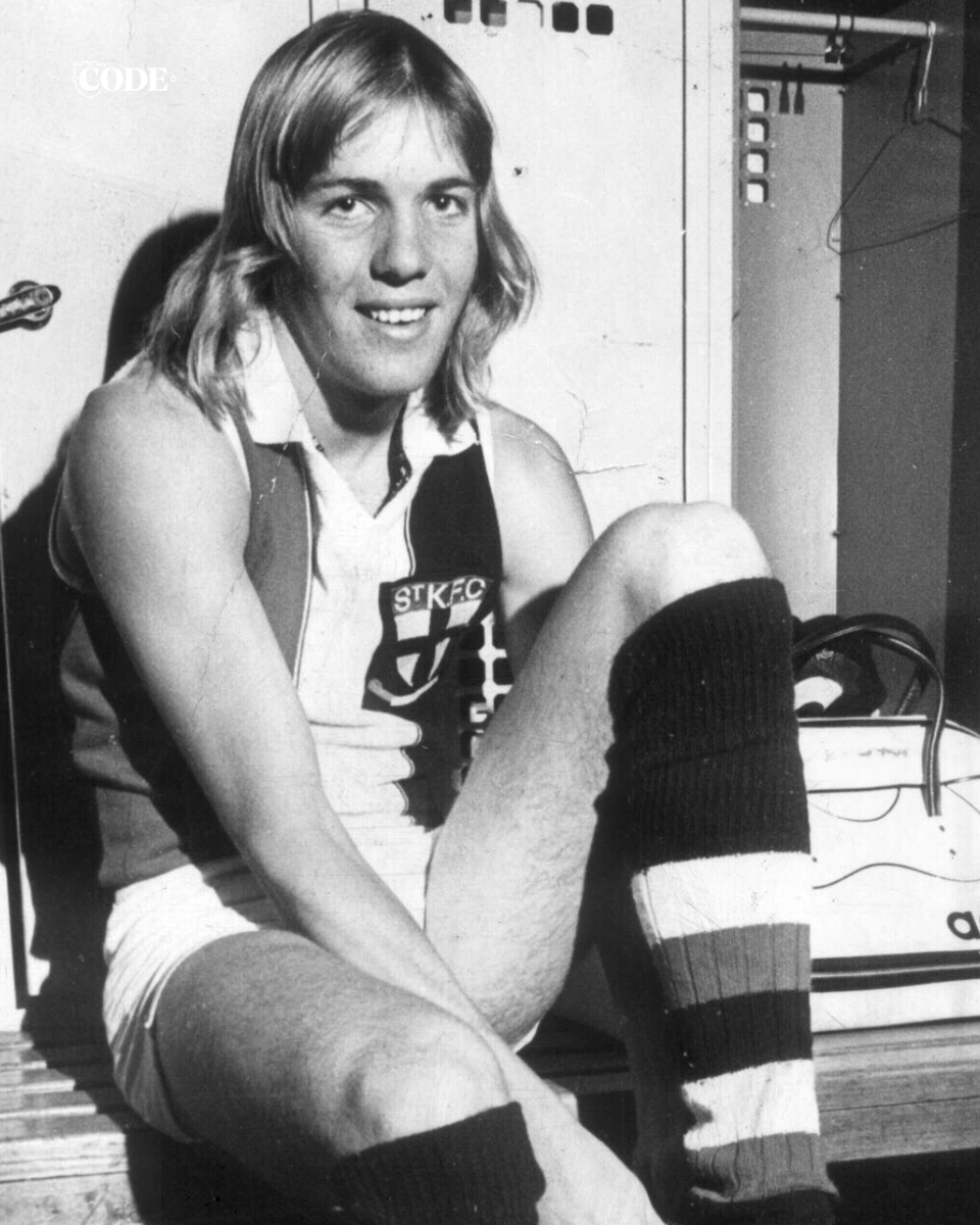 codeaflau's tweet photo. "We should show off that Trevor Barker was our legend and he never left, never left to go to a Carlton or a Collingwood." 

St Kilda supporters have started a petition to erect a statue of legend Trevor Barker at Moorabbin.

▶️ https://t.co/dfUcSMZtzV

✍️ @PaulAmy375 https://t.co/vkxxuM47tC