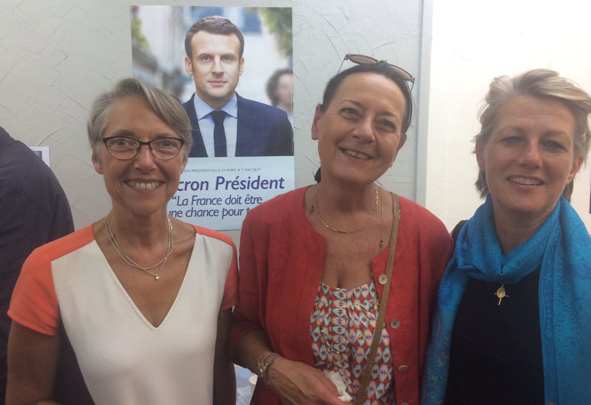 Toutes mes félicitations à Madame la Première ministre Elisabeth Borne pour sa nomination à Matignon, amplement méritée après 5 ans de plein engagement pour notre pays.

Je n'oublierai jamais que tu étais venue soutenir ma candidature en 2017. Merci encore !

Continuons ensemble!