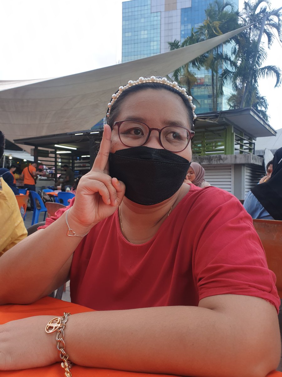 AutsomeKch's tweet photo. Hi. My name is Aisyah. I am 32 years old this year. 

I co-founded Autism Acceptance Kch with my sister, Emma. 

I am #ActuallyAutistic and Autism is #NotADisease . 

I don't need a cure, I need support. https://t.co/7Zcvu4sYjs