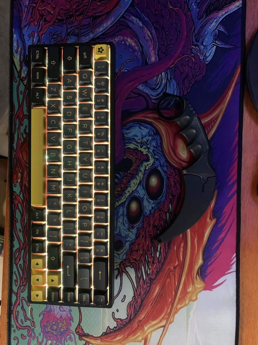 lachanNFT's tweet photo. @NFTYKEYS, my first ever keyboard build hehe
#NFTKeys https://t.co/ujHqqum03d