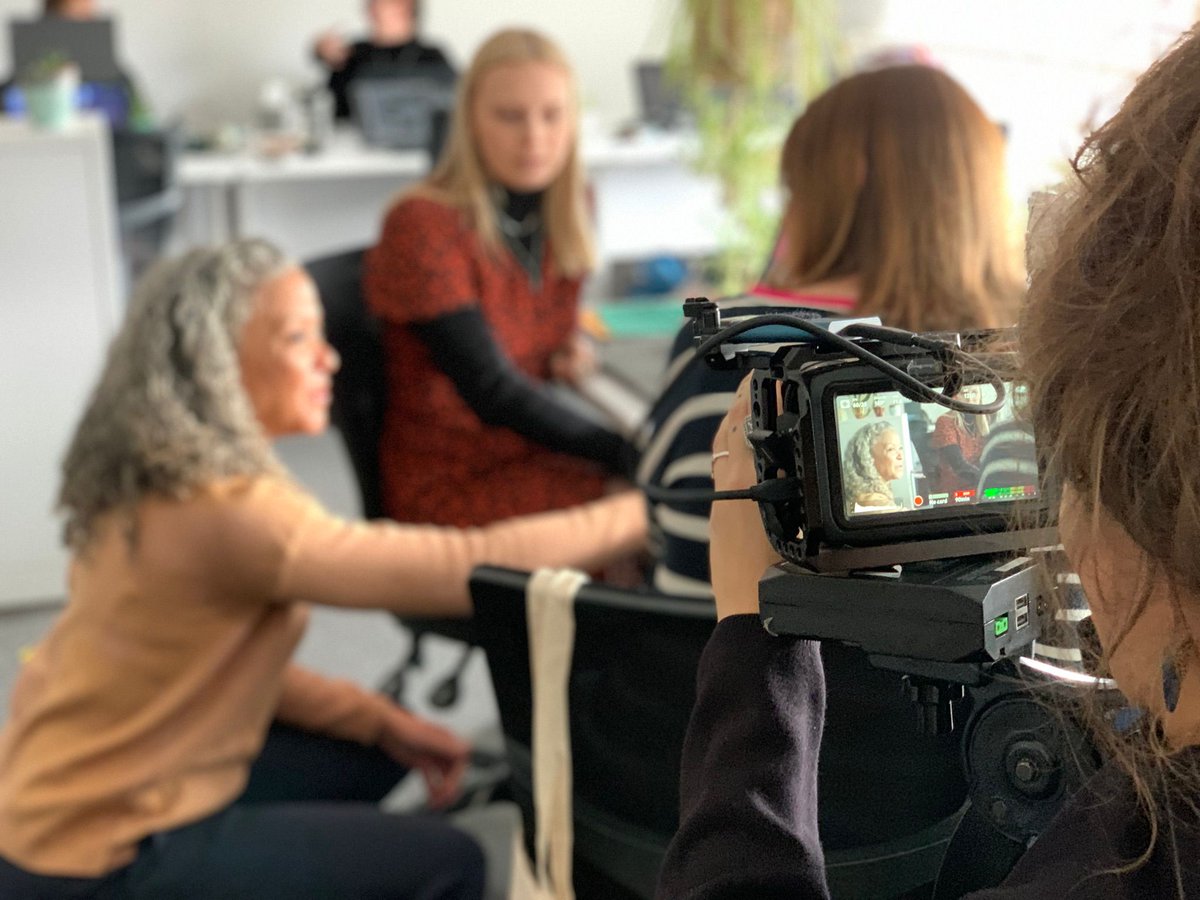 RollNineTV's tweet photo. It is estimated that over 8,000 women are raped every year in London alone. @solacewomensaid provide women and girls with the help they need to put domestic abuse behind them. RollNine joined Solace to showcase the vital work they do.
#solacewomensaid #womensaid #rollnine https://t.co/Cg3PGtx2ba