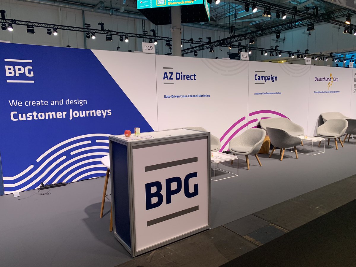 Wir wären dann soweit 🤩 Stand D16-D19 in der Halle A4 in der Dialog Area. Unsere #DigitalMarketing-Experten der <a href="/DirectAz/">AZ Direct - part of Bertelsmann Marketing Services</a>, Campaign und der <a href="/deutschlandcard/">DeutschlandCard</a> freuen sich Euch persönlich auf der @OMRockstars begrüßen zu dürfen! 🙌🏼🚀 #OMR22 #OMR2022 #OneBPG