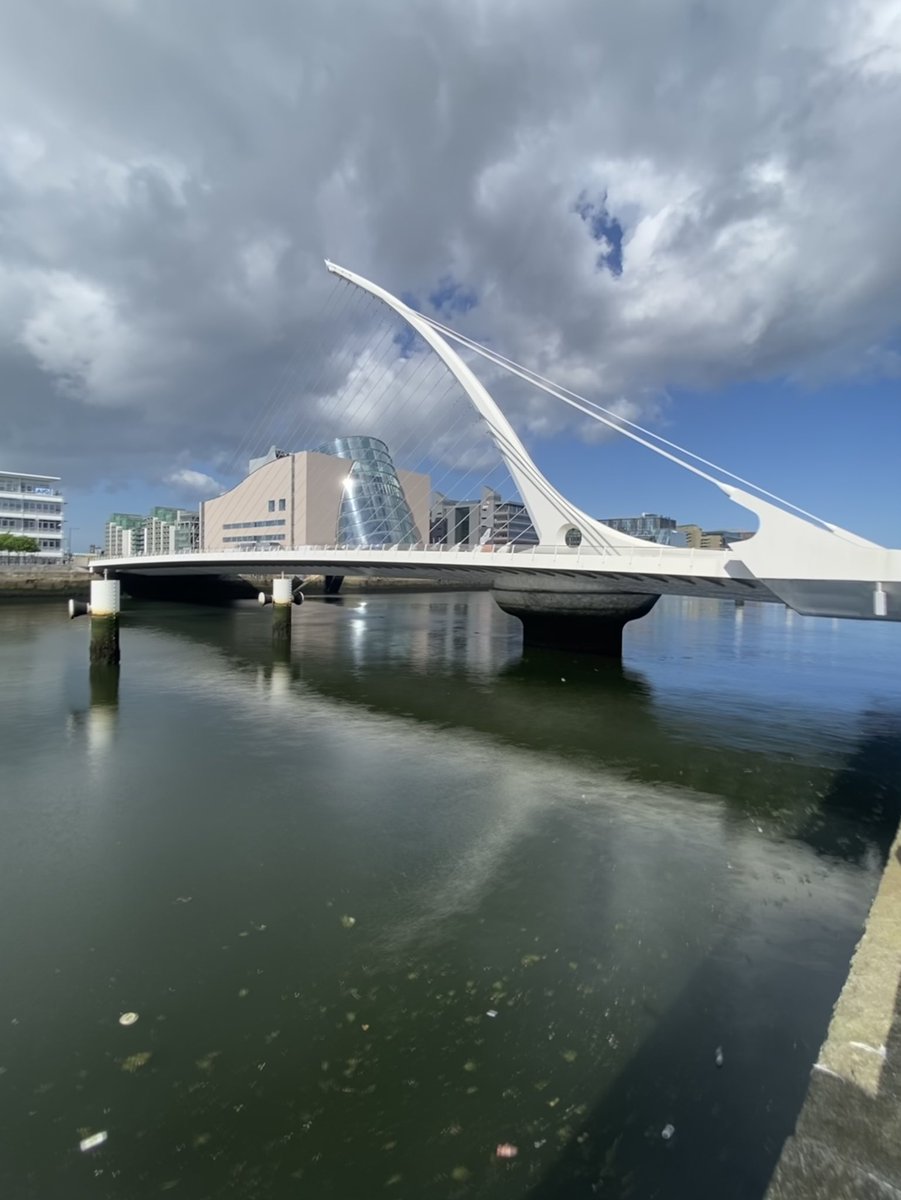 dillondalypic's tweet photo. Shot I took yesterday of the Samuel Beckett bridge in Dublin 🇮🇪📸
#dublin #dublinphotography #samuelbeckett #riverliffey https://t.co/0enbUWFeZI