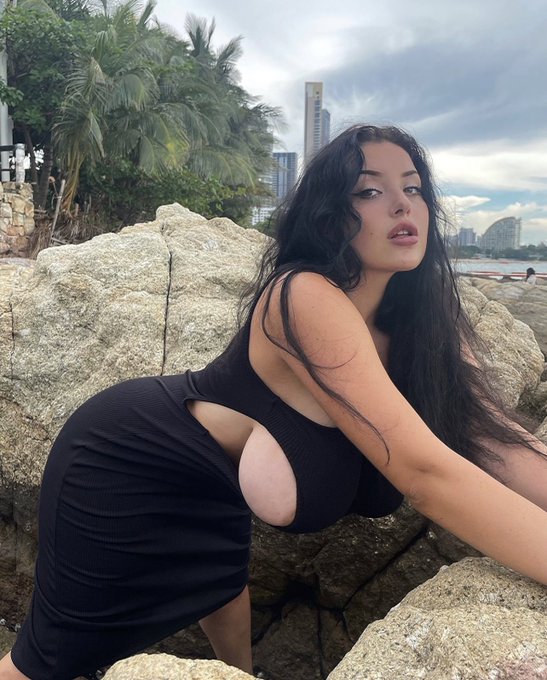 do you like these pokeballs https://t.co/Jz0EGqJJrf