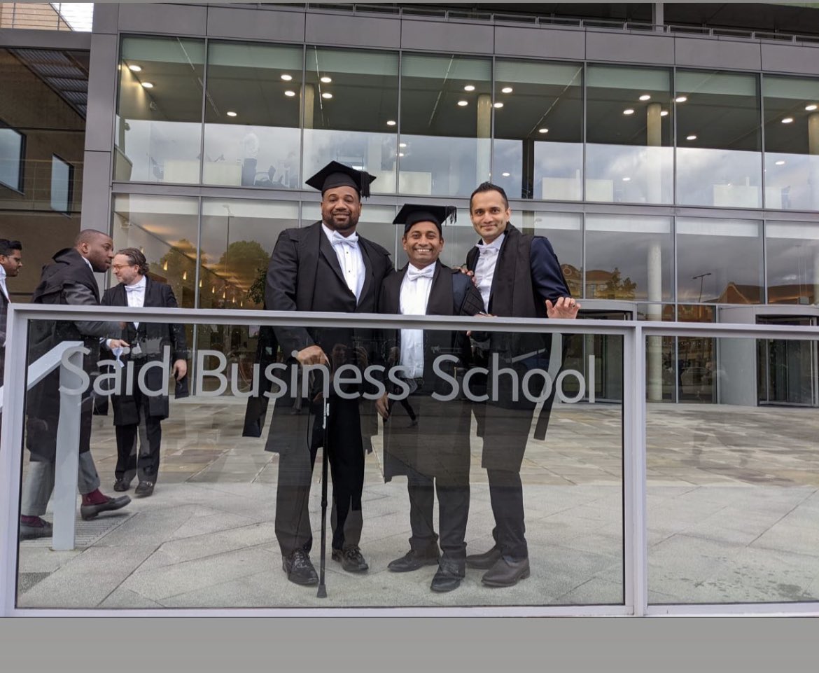 Dscott0310's tweet photo. Good morning! It’s time to get up and get after it today.  I still can’t believe that I matriculated last week at the Said Business School at Oxford University.   I am so in awe at the make up of this cohort.  #Oxford #oxfordemba #lifeatsbs https://t.co/AmDbsz8jXy