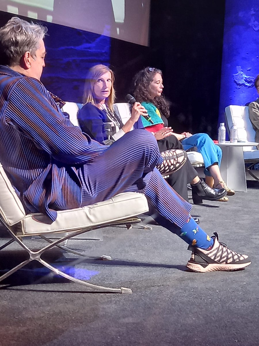 interpreticonf's tweet photo. Interpretiamo per comprendere!!!
Stazione Leopolda #EP summit Shaping the #Digital Future of #Fashion #Metaverso.
Traduzione simultanea Interpreti di Conferenza https://t.co/9kFzQ0zJ7m