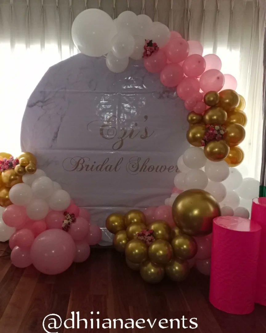 In this life, get good friends, e get why o😃😃💃💃. It was a surprise Bridal Shower for Ezi by her lovely friends🥰 . Balloon Decoration by yours truly✌️ . Location- Abuja I'm available for your intimate birthday, bridal/baby shower setup🎈 📞08073838743 #AbujaTwitterCommunity
