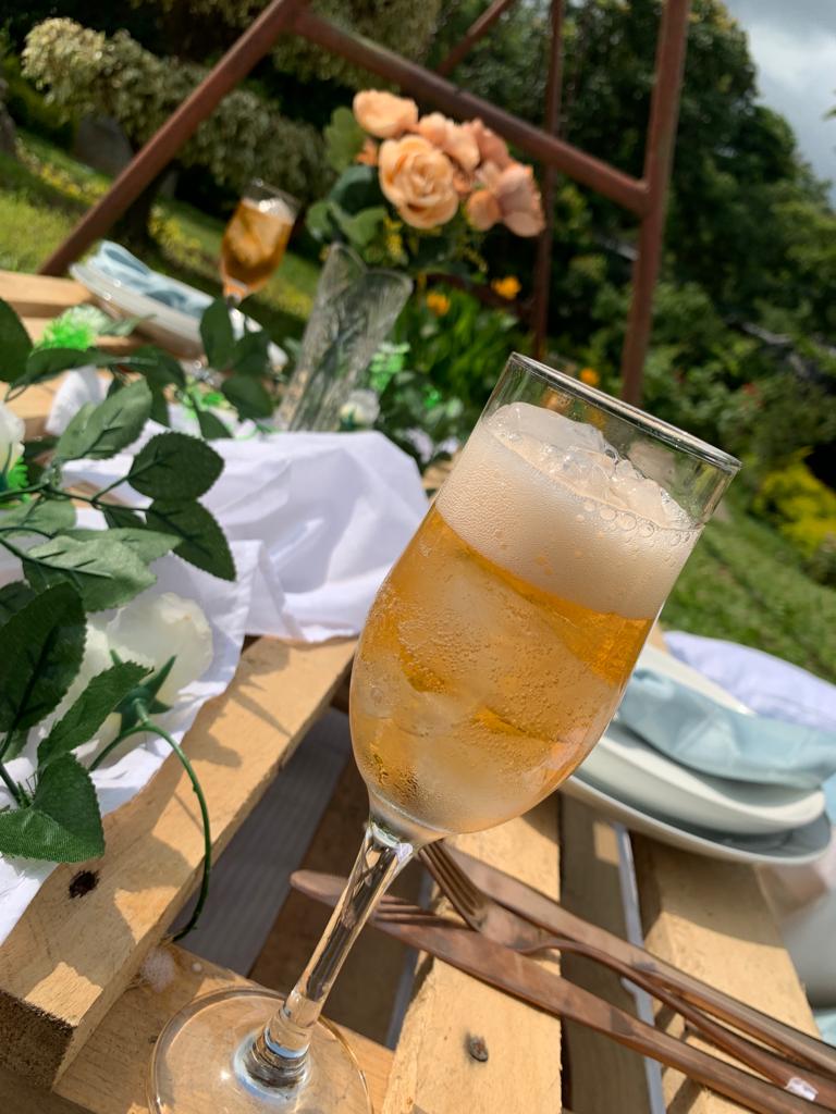 elegantsetups's tweet photo. When Last did you sit down with Friends, Family, Loved ones and shared moments together😊
It's a perfect time to sit, share a drink and create special memories♥️

✨Book Us For Your Setups
✨Blantyre
✨DM / Whatsapp 0881245116

RT for Awareness ♥️🙏 https://t.co/IQ69vNxAwO