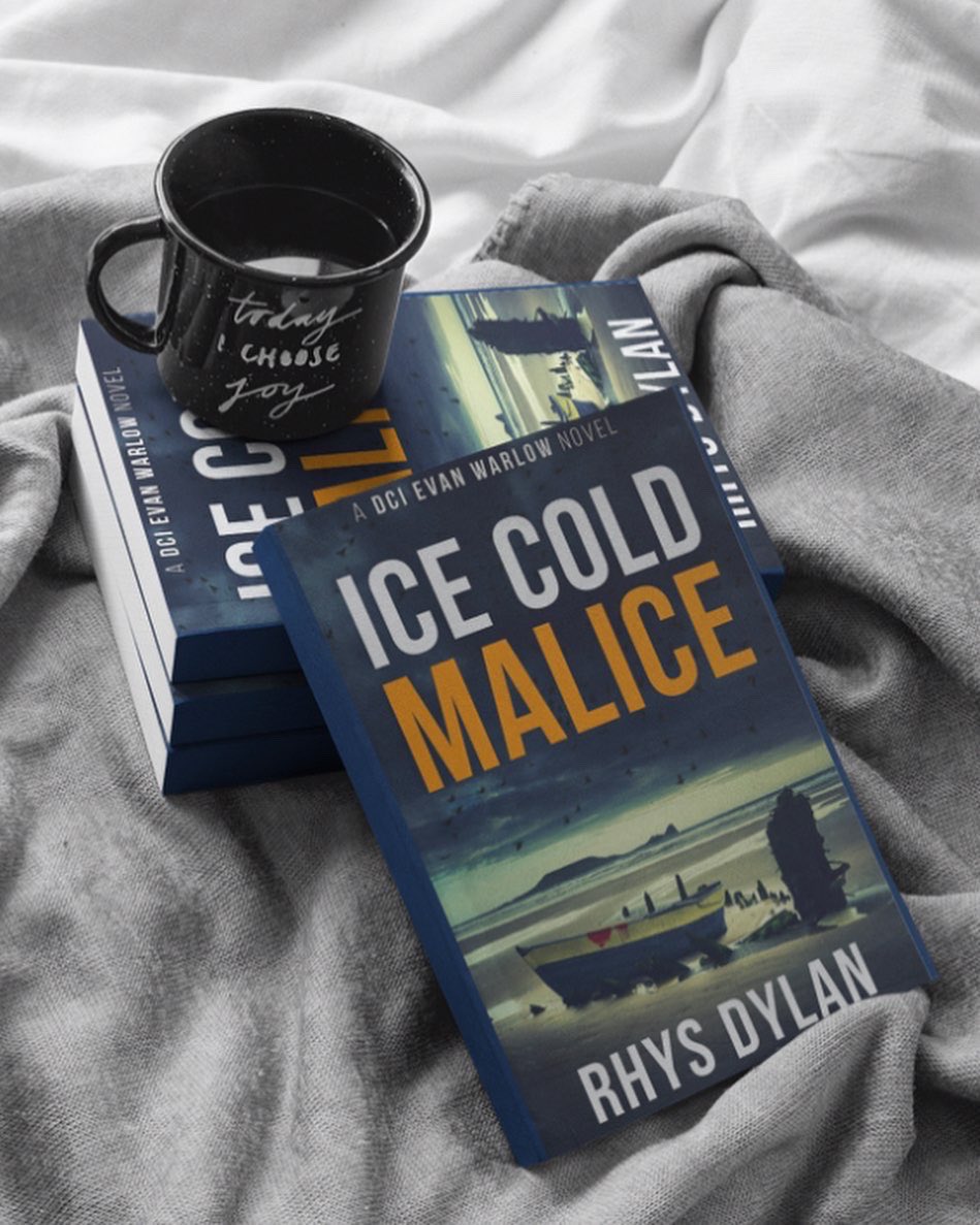 Lynda’s Book Reviews and News tweet media