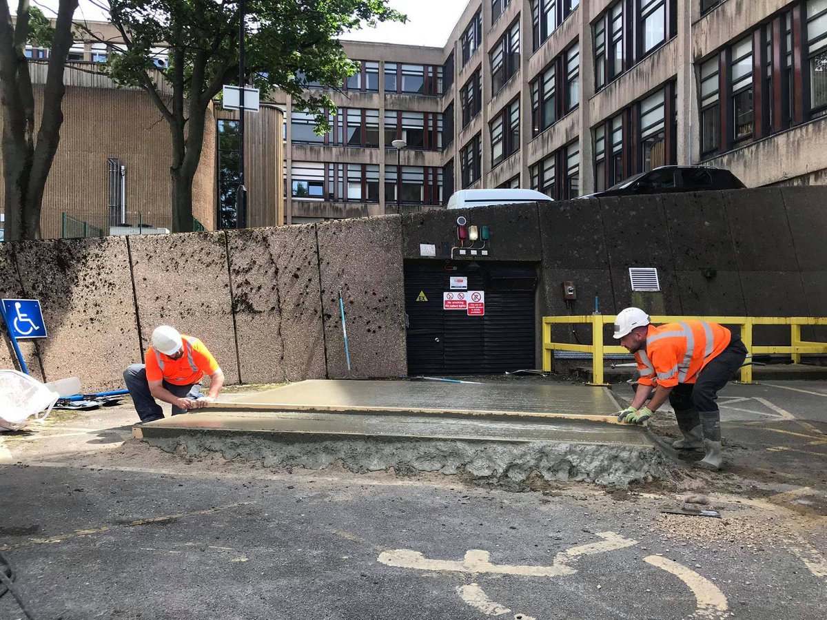 j_stubbs's tweet image. Remember our project at the University of Bradford, where we have laid a concrete raft foundation, preparing for an exciting project. 

Email your plans with your groundwork requirements for a free quote at officejmstubbs.co.uk.

#jmstubbs #jmstubbsconstruction