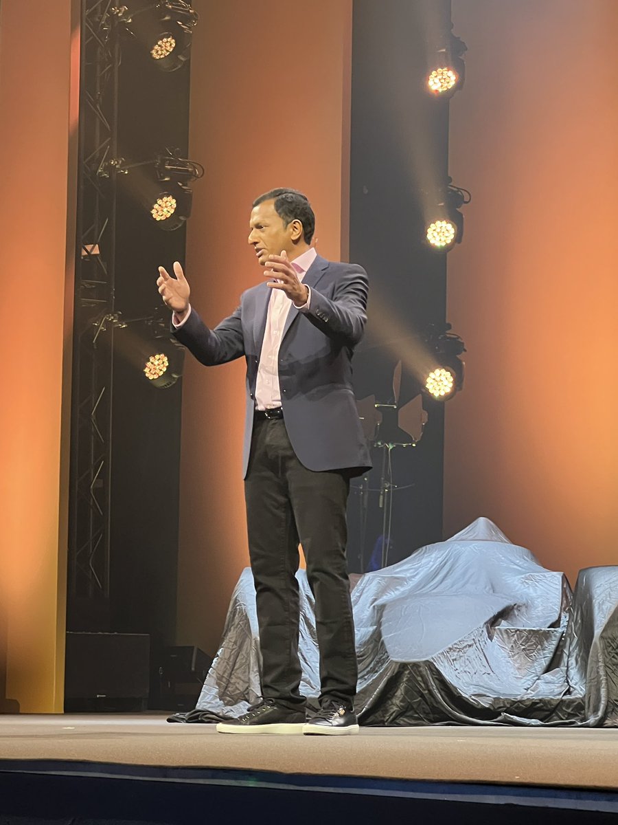 Super excited to kick off #SAPSapphireDenHaag <a href="/rohitnagarajan/">Rohit Nagarajan</a>