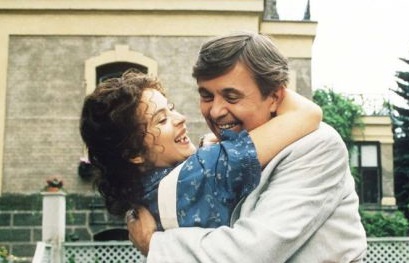 AnetCer's tweet photo. Byl jeden čuník a všichni mu říkali: Nelez do žita! Jenomže ten čuník se každou noc odhrabal a šup do žita. Tam se měl... 

Zabili ho? 

No. Ale ty ostatní pak taky. Ale jenom ten jeden si mohl opravdu říct: Byl jsem v žitě...

Už jsou zase spolu 🕯️ https://t.co/5qiAub3Gcv