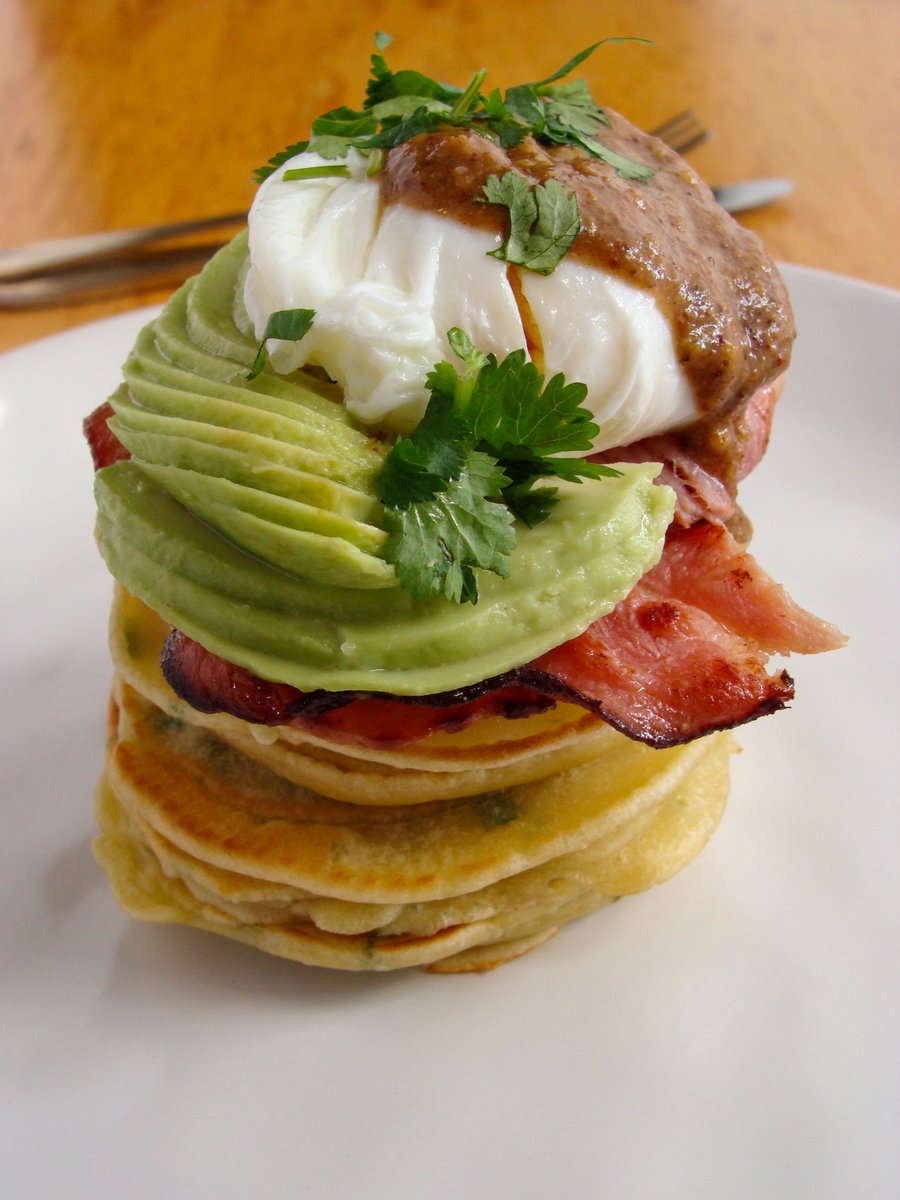 diva_ala's tweet photo. Good morning lovelies 

.....just here to advocate for the Beyonce of fruits.🥑

Brekkie -too- Brunch
#cookingwithDiva #avocado https://t.co/6d8PrSdVMw