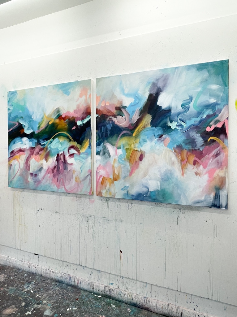 I paint as a way of expressing myself through colour, form and texture. It is an abstract representation of the world around us. 
#WomeninNFT #NFTpainters #NFTcommunity