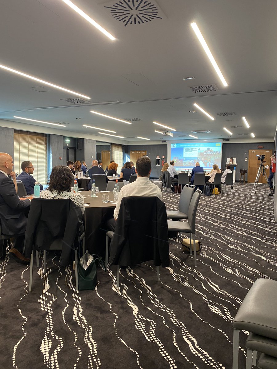 TheFoodCons tweet media