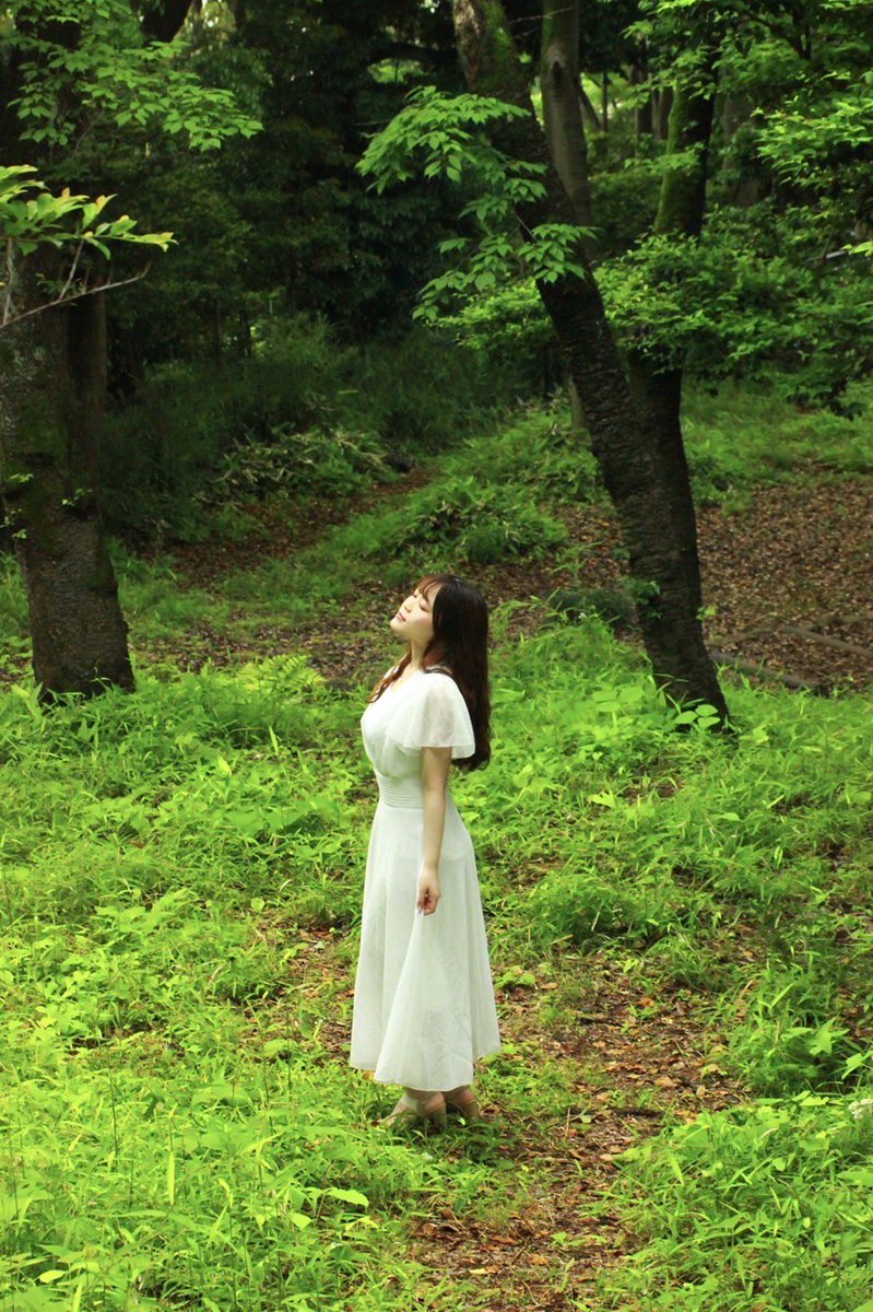 私は元気に生きてます(笑)
Twitterにあまり浮上しないから生存確認用でるいのとポトレ載せとくわ🤣
カメラ技術もっと勉強せな😢
来月の紫陽花ポトレも約束したからリベンジ頑張る‼︎