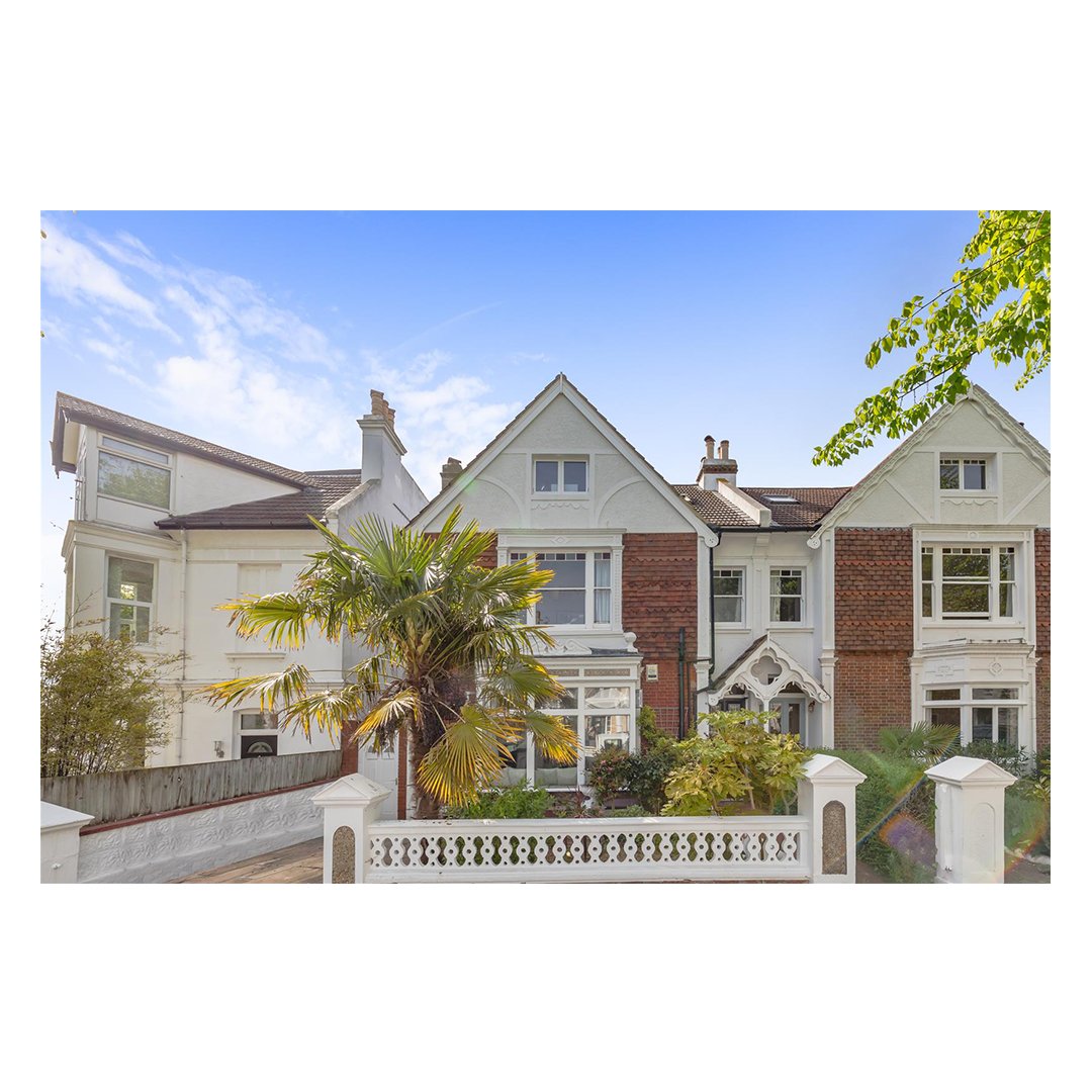 LextonsAgent's tweet photo. Sales - Magnificent semi-detached Victorian villa with a west-facing garden and a wonderful measure of charm and character. 

Click here for details: https://t.co/mDCD2U34H3 https://t.co/iSo2czIiVo