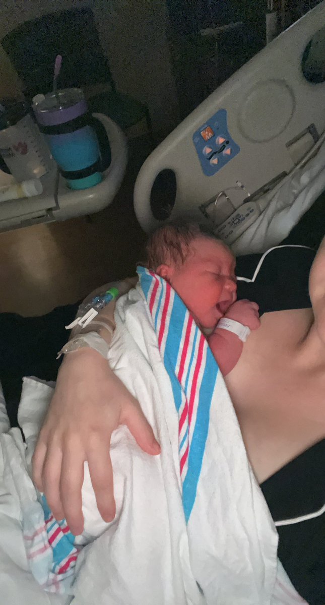 cloey_brown's tweet photo. Olivia Grace Lawver 
May 16th 2022 5:38 pm , 8lbs and 20 1/2 inches long! Pure perfection idk how we made such a big girl 💝 https://t.co/SsVoy7RpKk