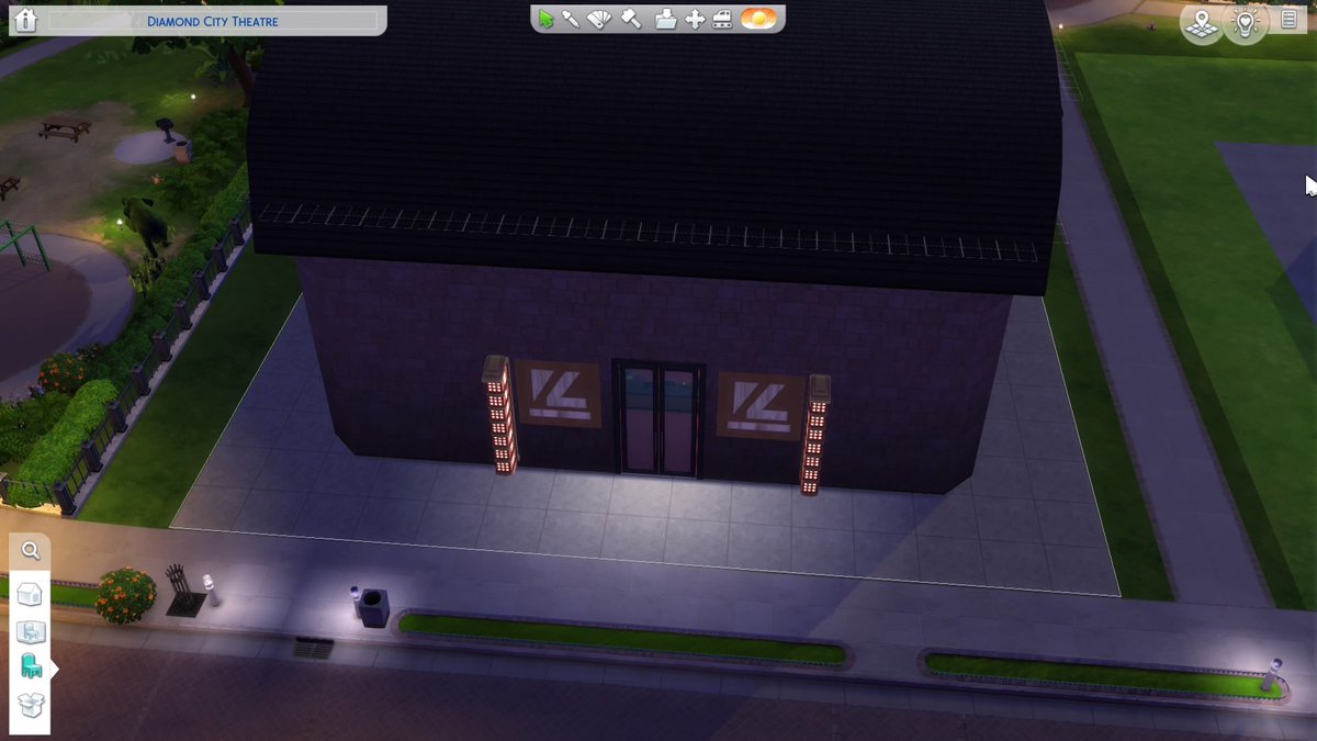 theindigosystem's tweet photo. I realised I forgot to post pics of my theatre yesterday oops lol. Gallery ID: ManicPanic199 #TheSims4 #ShowUsYourBuilds https://t.co/vTzdp3jtt3
