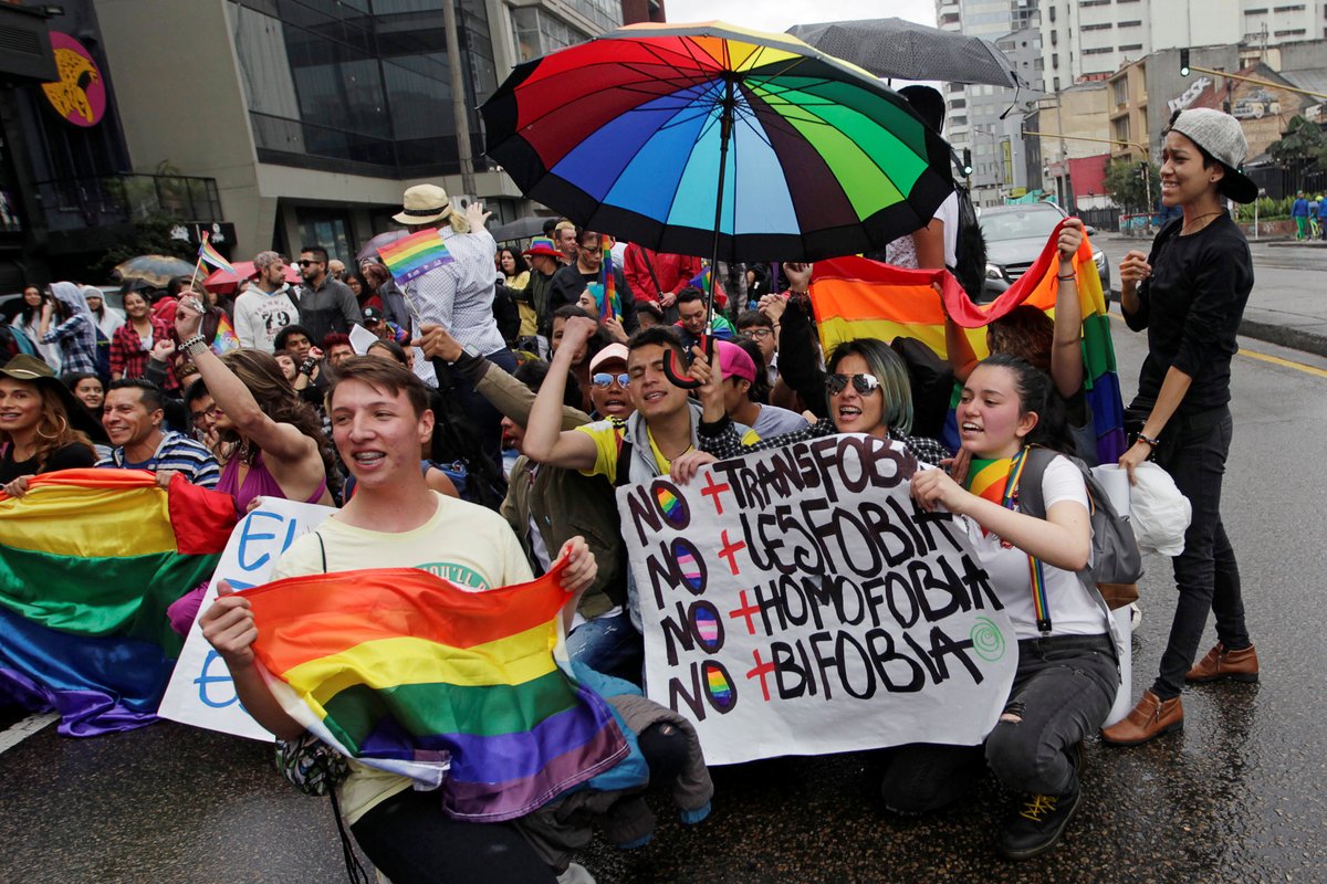 Openly's tweet photo. ❗️ One in four people worldwide still believe being #LGBTQ+ should be a crime.

🌍 To mark International Day Against Homophobia, Biphobia and Transphobia, we take a look at the queer community's struggles over the past year – and the bright spots on the horizon. 🧵 #IDAHOBIT2022 https://t.co/sfSy133UKF