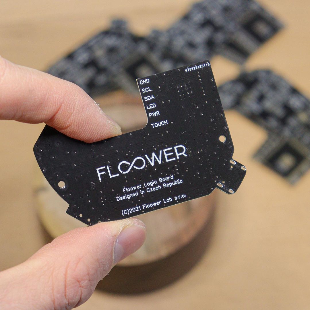 PCBWayOfficial's tweet image. The perfect fit. 🌷
Photos from @jipraus 

#pcb #pcbway 
#SharedProject 
#diy #electronics