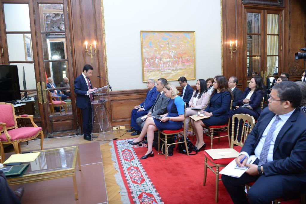 AmbaMarocFrance's tweet photo. SE l’Ambassadeur Mohamed Benchaâboun a eu une réunion d’échange (Chancellerie 13 mai 2022) avec les Consuls généraux du 🇲🇦￼ en ￼ 🇫🇷sur l’action consulaire et les démarches à entreprendre dans un nouveau paysage politique ￼ pour mieux répondre aux attentes des MRE ￼🇲🇦 en￼ 🇫🇷. https://t.co/Rx5L028yXJ