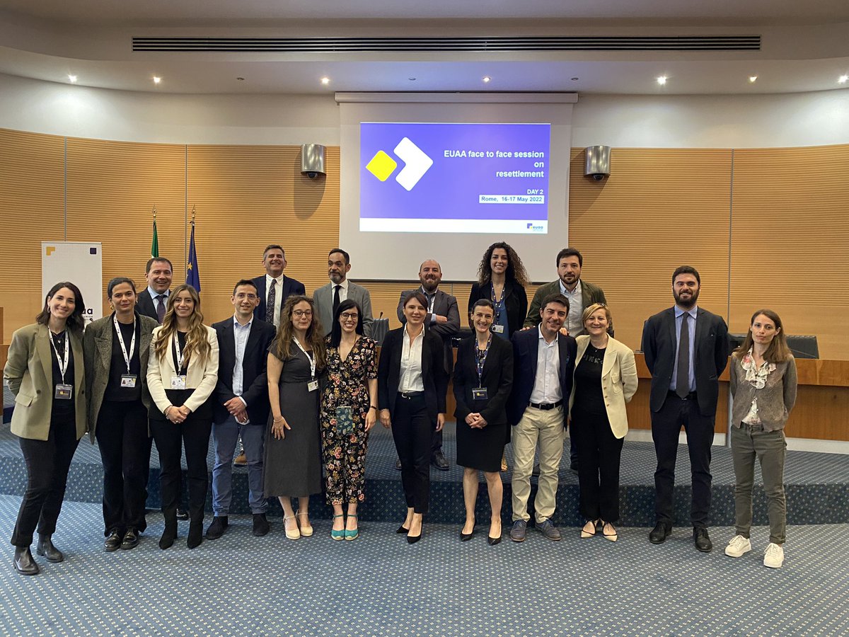 NinaGregoriEUAA's tweet photo. 🇮🇹 Dept of Public Security is one of the #EUAA’s main partners. Our collaboration includes asylum registration, info provision, vulnerability assessment &amp; protection for Ukrainians. A pleasure to discuss the situation w Director De Matteis &amp; witness one of our training sessions https://t.co/HoWyaeGKwm