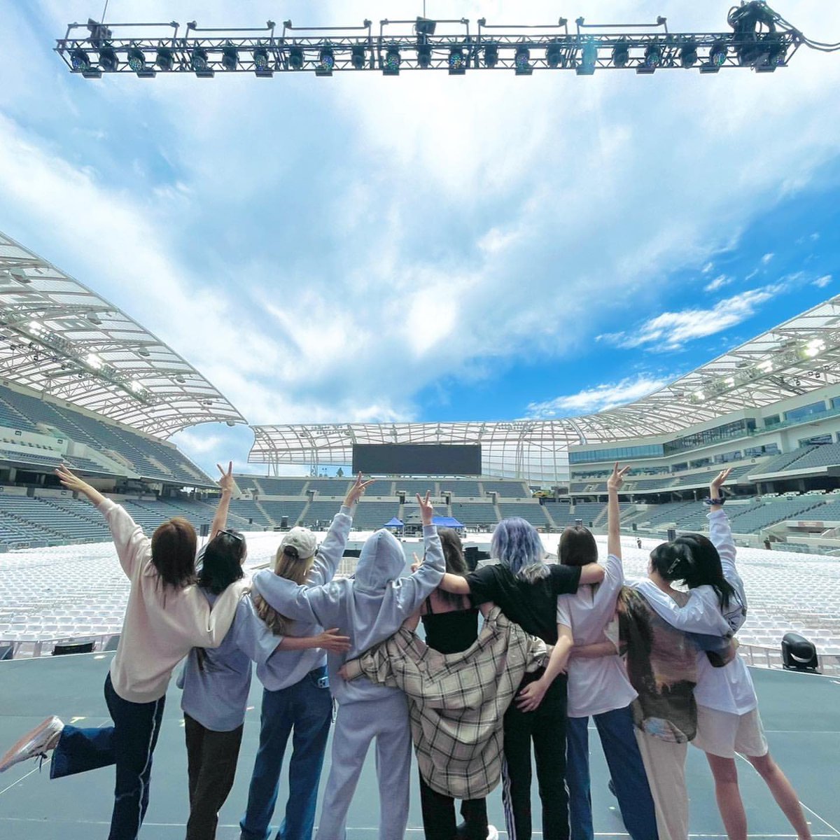 naeyouna's tweet photo. Nine is one, nine or none. https://t.co/aoIGLO6cWH