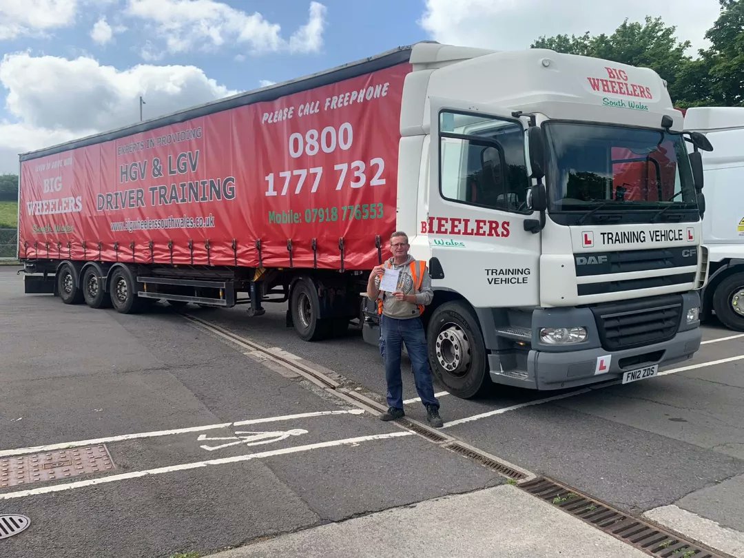 WheelersBig's tweet photo. Congratulations to Jon who passed his LGV Category C+E with Tony on Friday. Well done to Anthony who passed his LGV Category C+E with Justyn and Michael who passed his LGV Category C+E with Dean on Saturday. Fantastic results! 😁🏆🎉

#bigwheelers #CategoryCE @CymoeddBIS https://t.co/BlZiTIHgLX