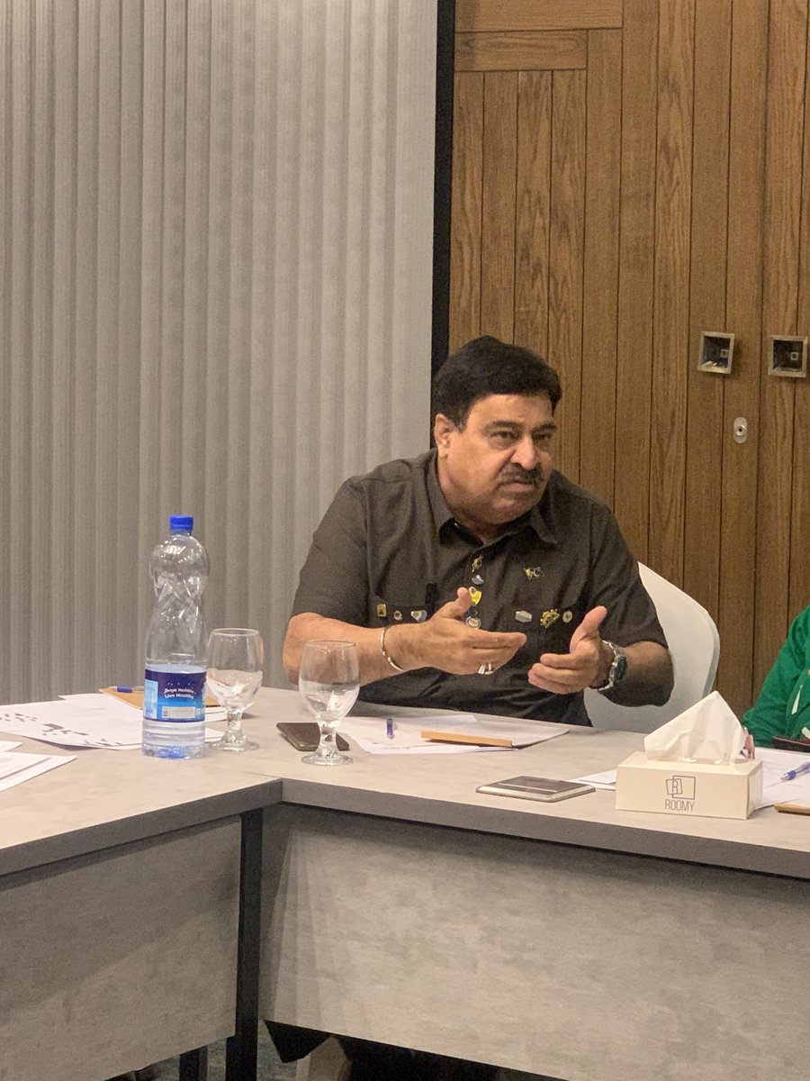 SignifyEC's tweet photo. Pledged to train two institutions voluntarily on #peacebuilding through education - Sabtain Ali Raza, Islamabad Lion’s crescent club

#development #Diversity #SDG16 #Harmony 

@PakistanSDGs https://t.co/o78OBUIqF9