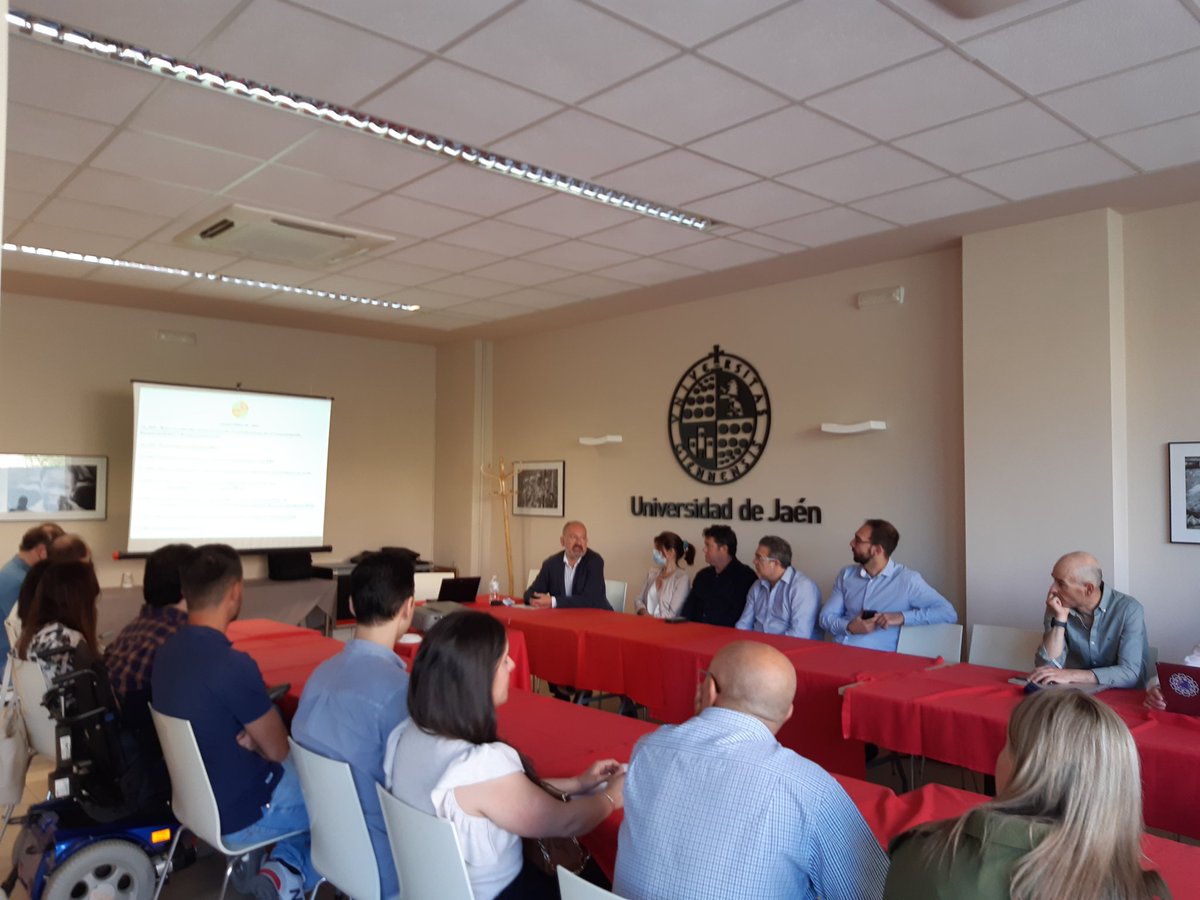 OTRIUJA's tweet photo. Comezamos nuestro interesante desayuno de trabajo con nuestras EBCs #startups #spinoffs de la @ujaen #investigación #innovación #emprendimiento #empleo #Empresas https://t.co/DqqYUpNUdm