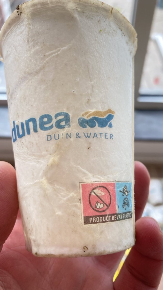 Plastic_spotter's tweet photo. Hoezo niet bijdragen aan de plastic soep? Volgend jaar graag een andere opplossing! @Dunea @PowerBarNL @LeidenMarathon #cupcount https://t.co/WK2VkUX7kM