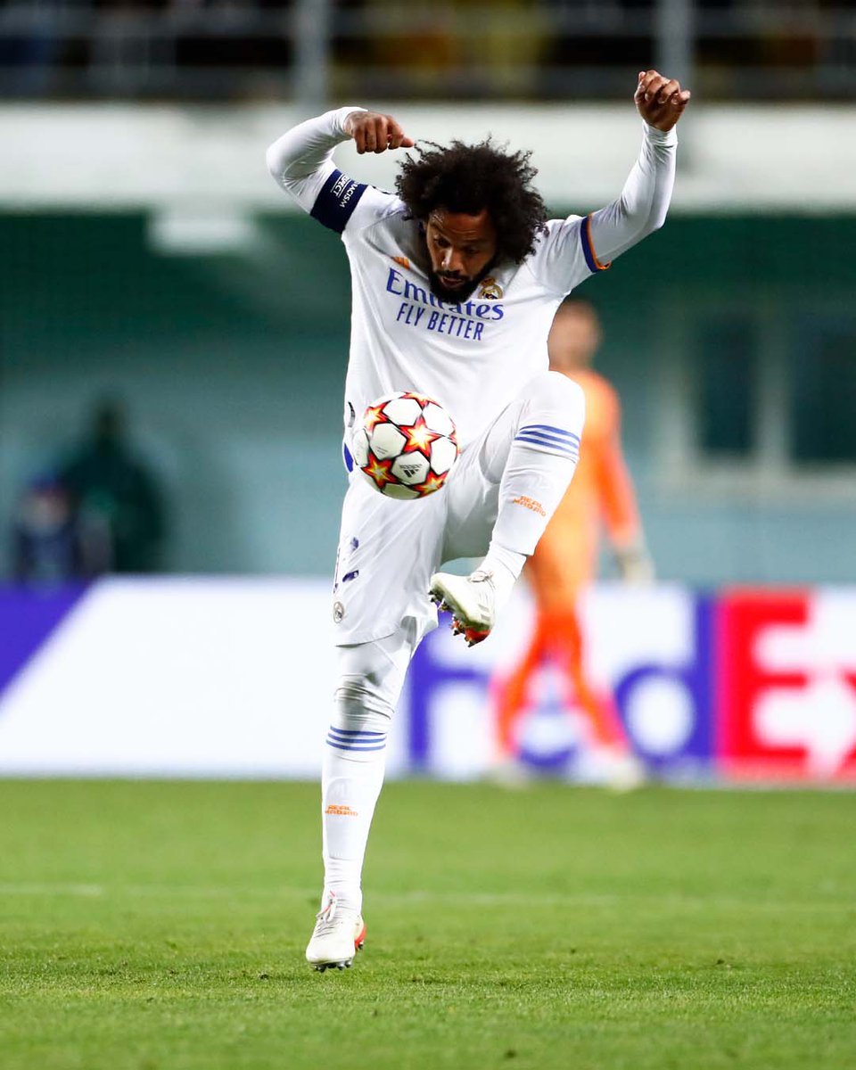 KHUB0NI's tweet photo. @realmadriden @MarceloM12 @adidasfootball #HalaMadrid #YoungWarrior🇧🇷 #VM12👌 https://t.co/7AzcOlbaTm