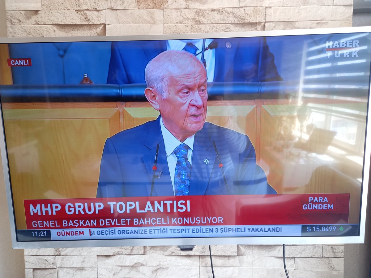 YUygur19's tweet photo. Dolar 15.85 TL' ye yükselmiş, her şeye korkutucu zamlar gelirken, çıkmış hala pişkin pişkin illet diyor, zillet diyor...
#BuKabusBitecek https://t.co/DCfQPOIsEF