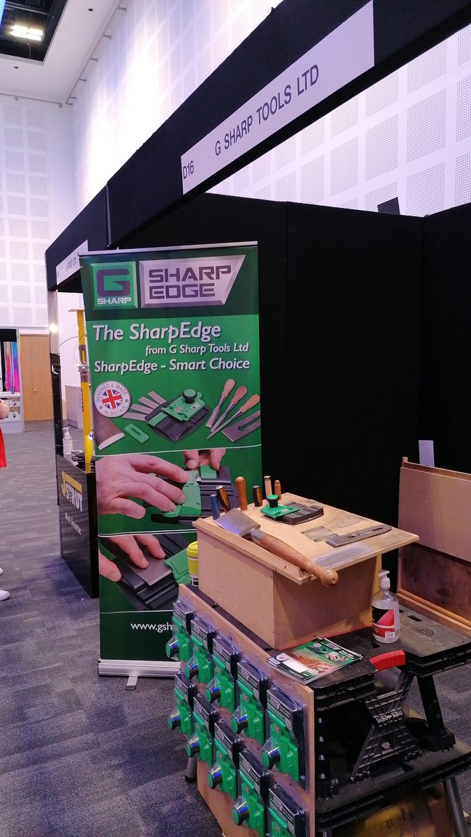 All set up &amp; waiting for your questions &amp; admiration 😁👍<a href="/ProBuilderLive/">ProBuilderLive</a> in #NEWPORT
Do come by &amp; say hello. Some great bargains available. #DIY #toolsofthetrade #woodworking