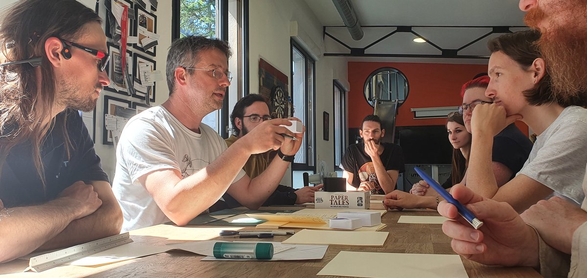 👨‍🏫[#Minisession]

Chaque semaine, la #UmanITeam se réunit pour assister à la mini-session d'un membre de l'équipe 😊

Les sujets sont libres, ils permettent de mieux nous connaître et d'apprendre de nouvelles choses ! 🧐

La semaine dernière, c'était session Origami 🙂

#UmanIT