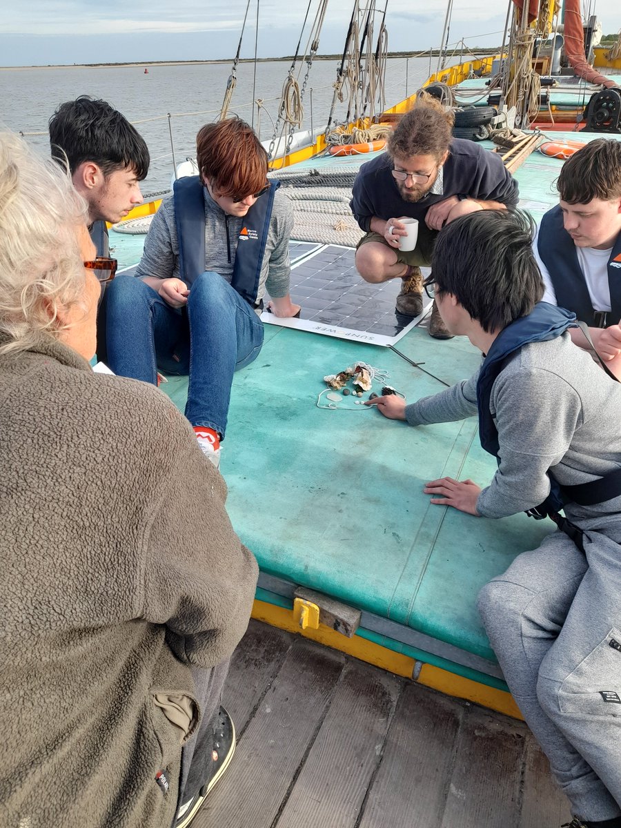 Students from Colchester Institute share their finds on board Blue Mermaid after a beach treasure hunt last week. We are loving being able to have residential youth voyages again! 🤩🌤️⚓️
#seachangesailingtrust #uksailtraining #colchesterinstitute #essex
