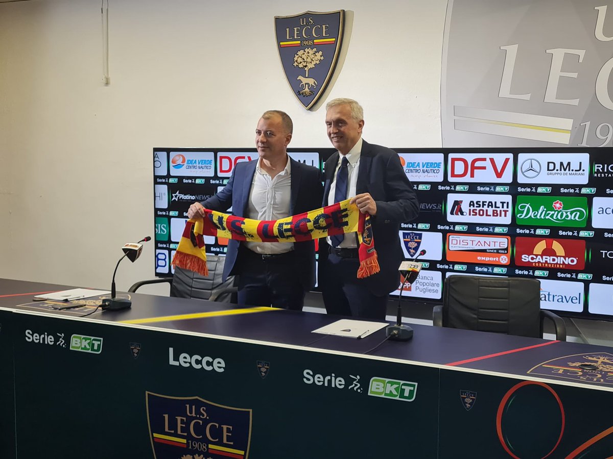 VerFilippo's tweet photo. 🟡 #Mencucci-#Lecce 🔴
Conferenza completa su @PianetaLecce a breve https://t.co/VQ3skcf8mj